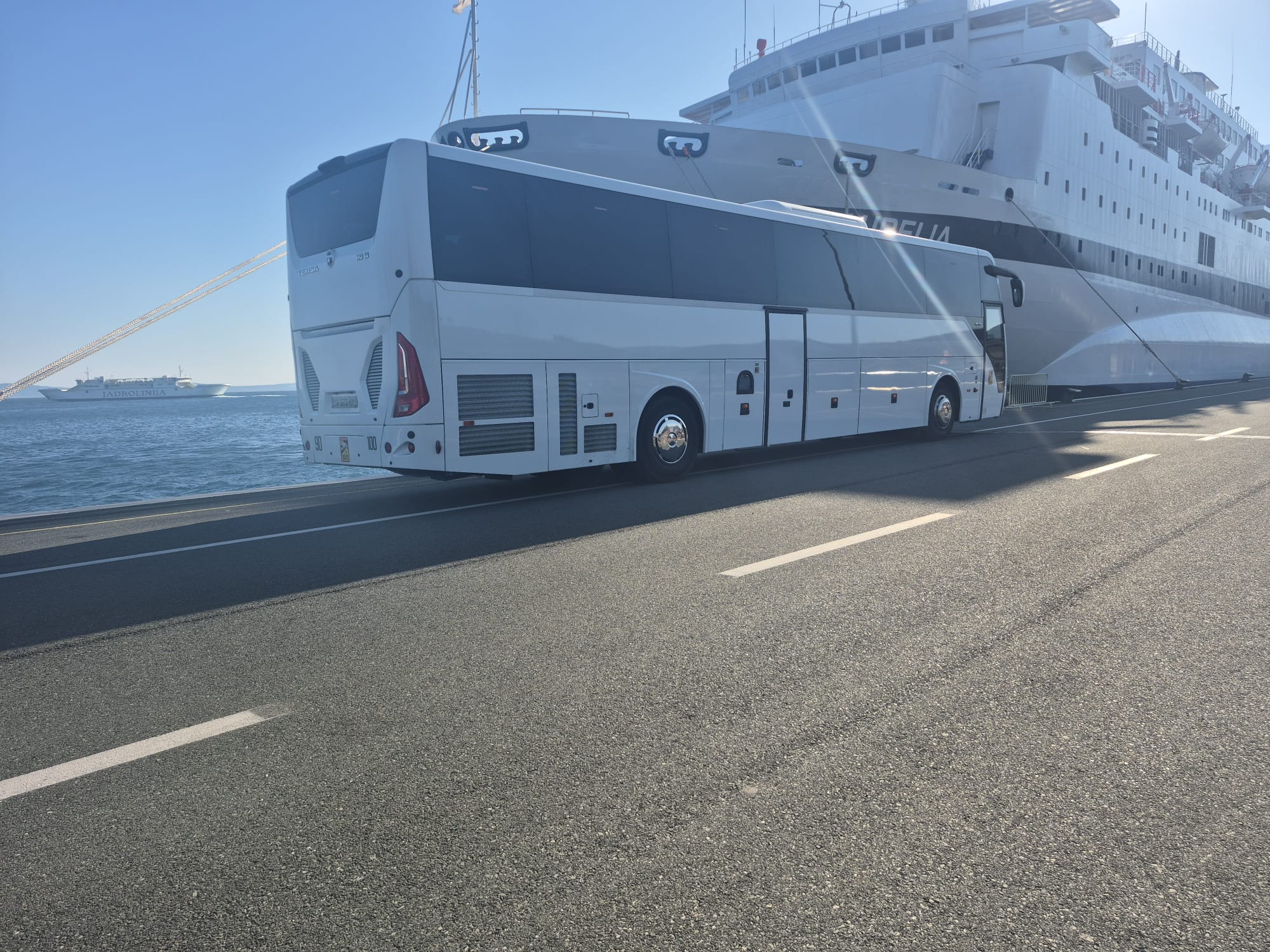 Transporteur local vs plateforme